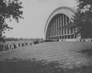 Commencement procession at the Armory, 1915. Retrieved from R.S. 39/2/22