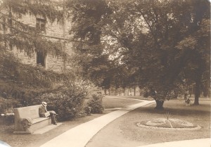 Senior Bench, 1910